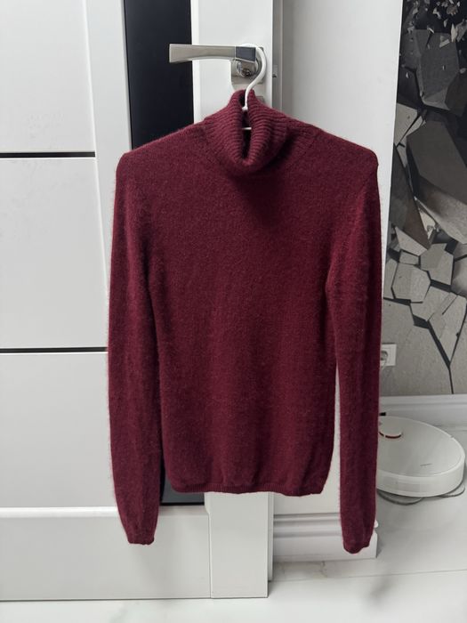 Кашеміровий гольф вишневий.