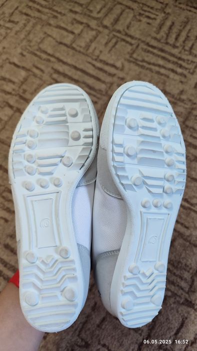 Кросівки, кросовки