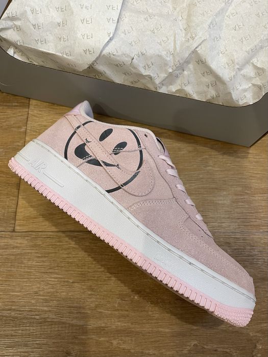 Жіночі кросівки Nike Air Force 1 Smile 39 розмір