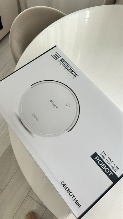 Робот пилосос ecovacs deebot
