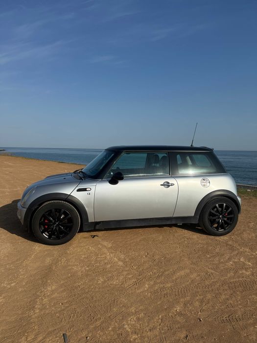 Mini Cooper R50 (2001 / 1.6)
