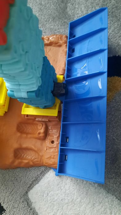 Hot wheels monster trucks arena