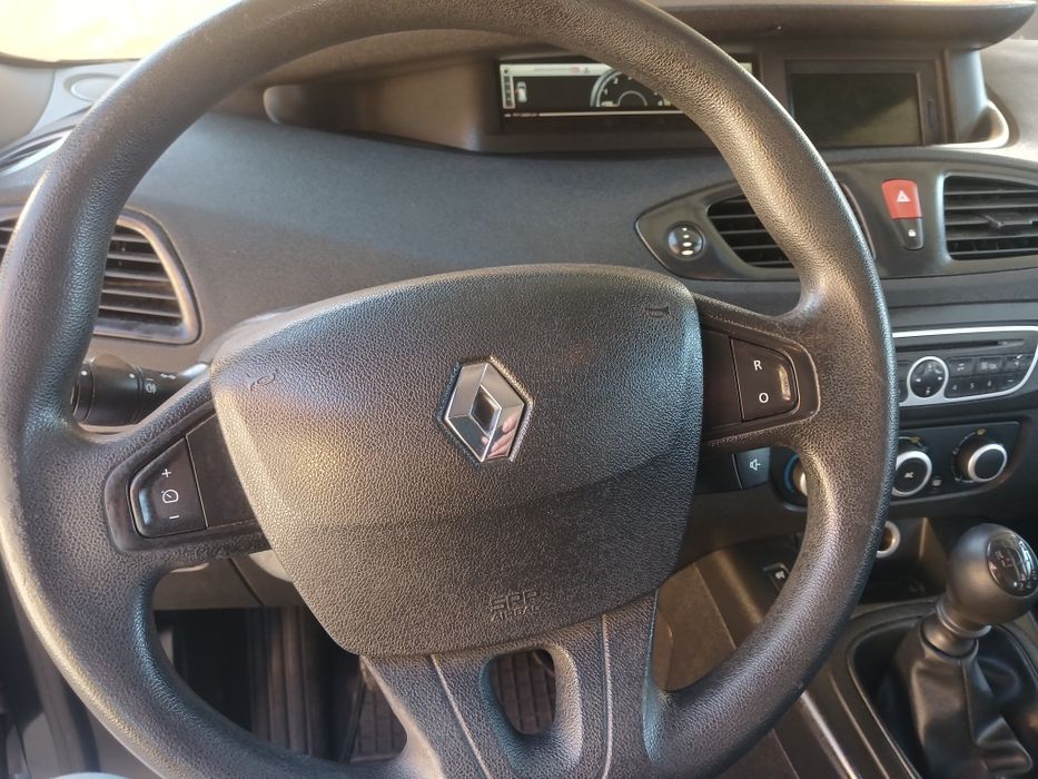 Renault Scenic 3 1.5dci 2009 рік