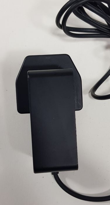 Блок питания Microsoft 1736 "24w 15v 1.6a surface pro