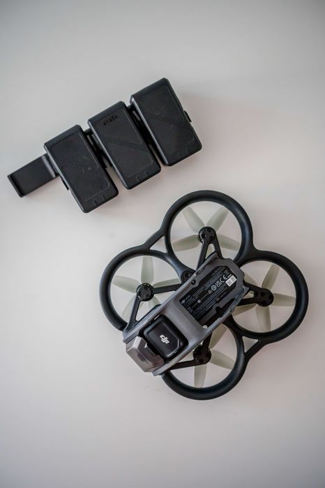 DJI AVATA Combo Fly More