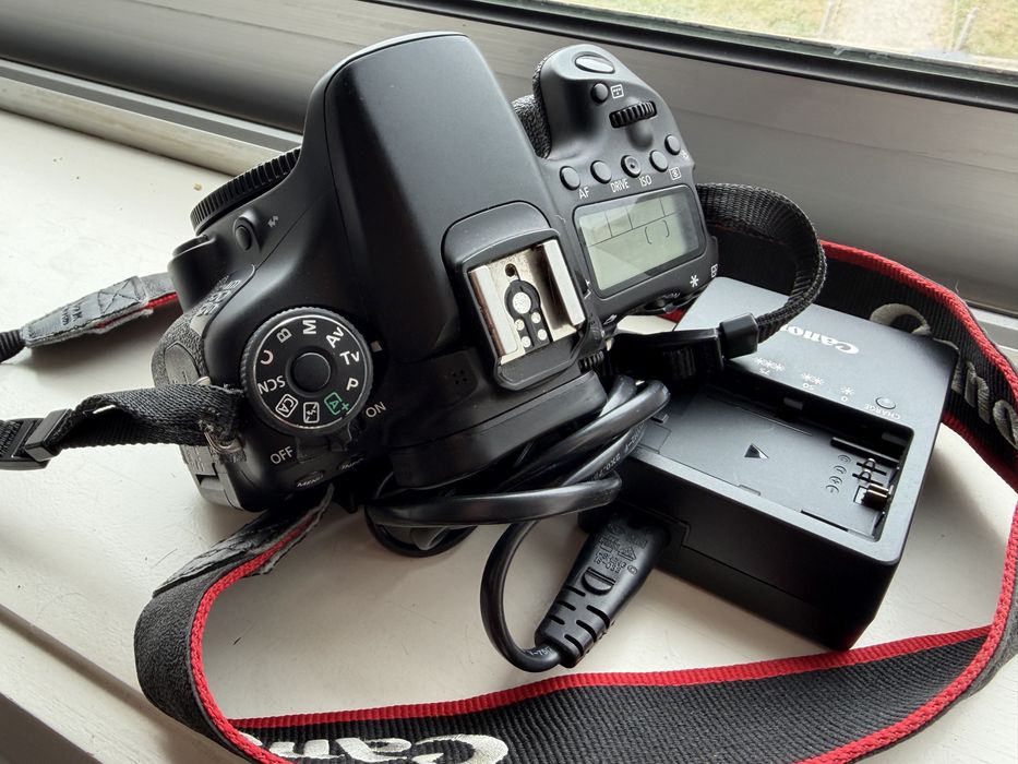 Canon 70d (corpo) igual a nova sem marcas