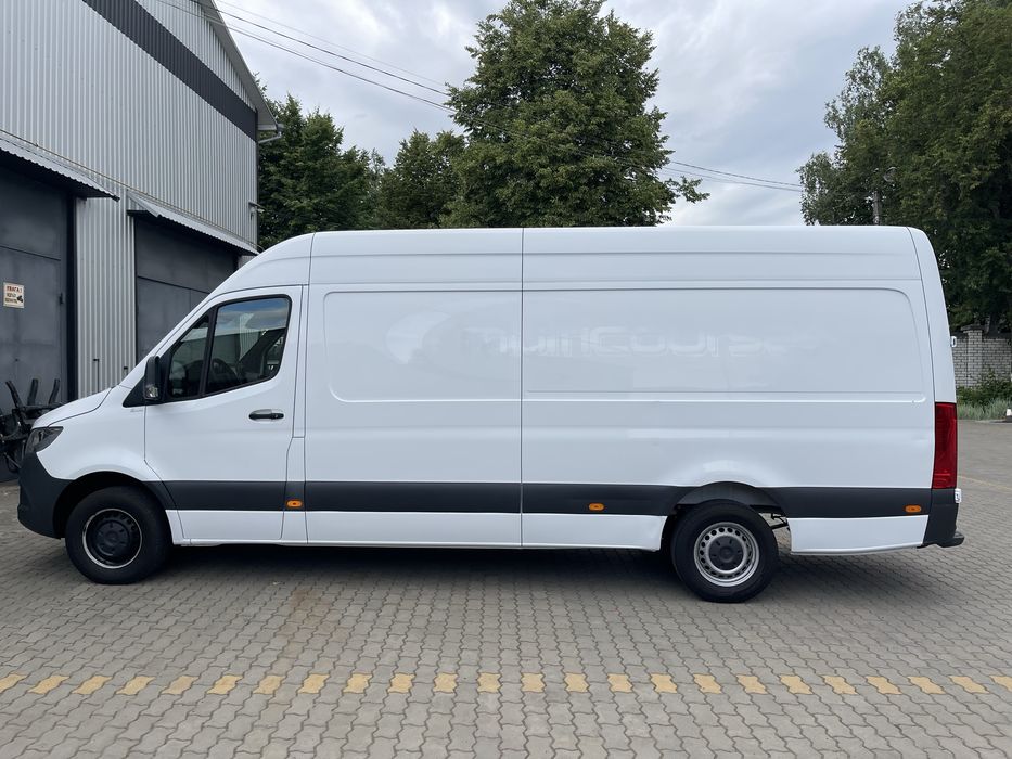 Чвертка кузов Mercedes Sprinter W907 (2022р)