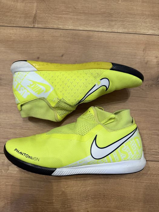 Футзалки nike phantom