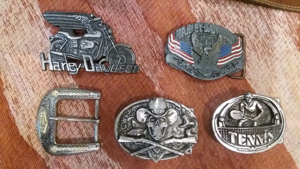 Fivelas Harley davidson + cintos 90s vintage - luva picos 80s