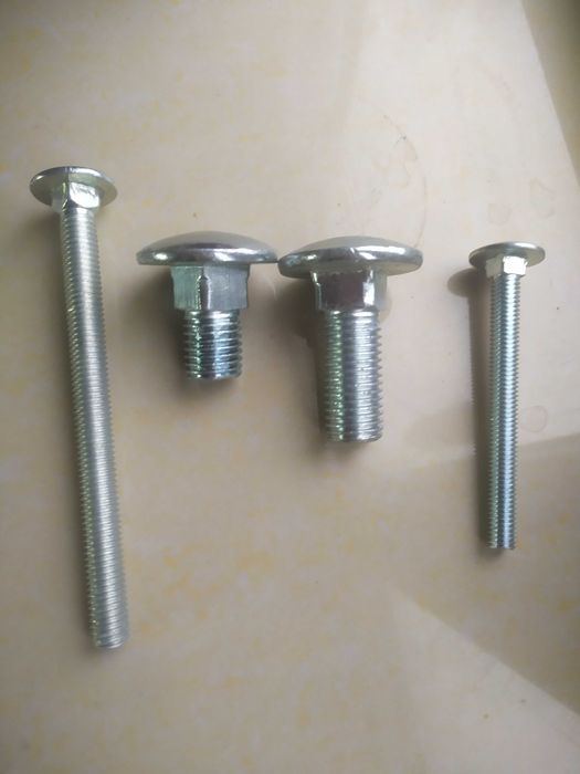 Болты мебельные din 603