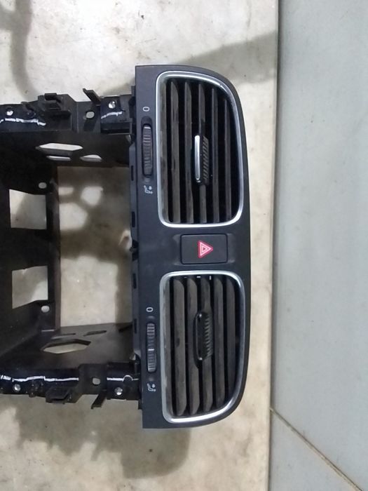 Difusor / saída de ar VOLKSWAGEN Golf VI Van (5K1_)