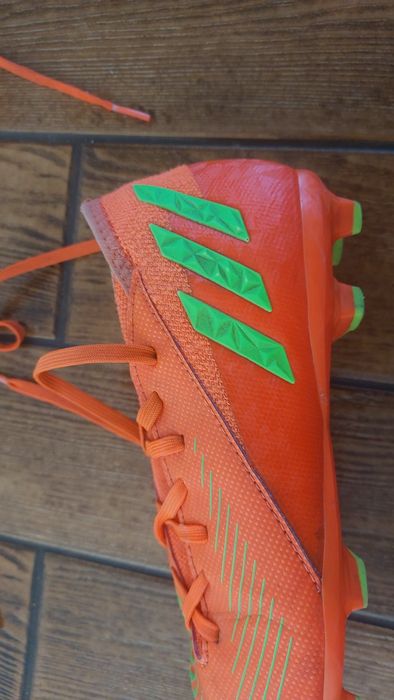 Korki marki adidas w rozmiarze 38