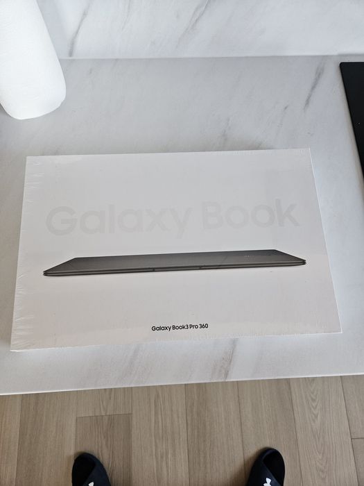 Samsung book pro 3 360 16" 120hz Qwerty