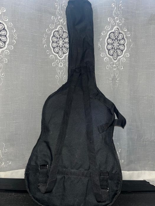 Vendo Guitarra + saco + afinador e palhetas