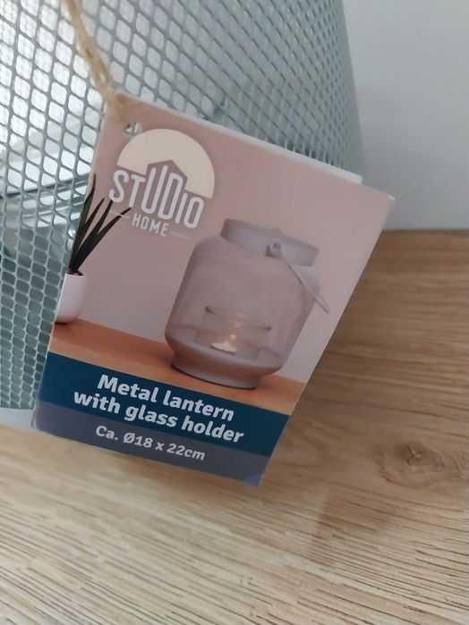 Lampion dekoracyjny ze szklanym wkładem 18 x 22 CM