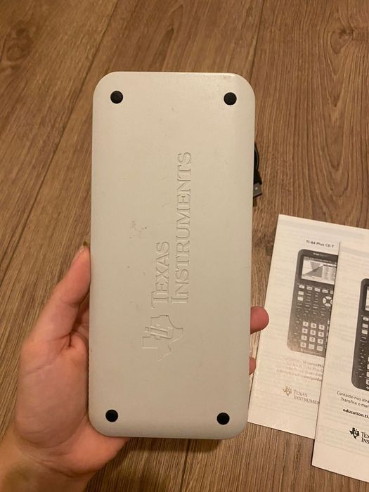 Calculadora Texas TI-84 PLUS CE-T