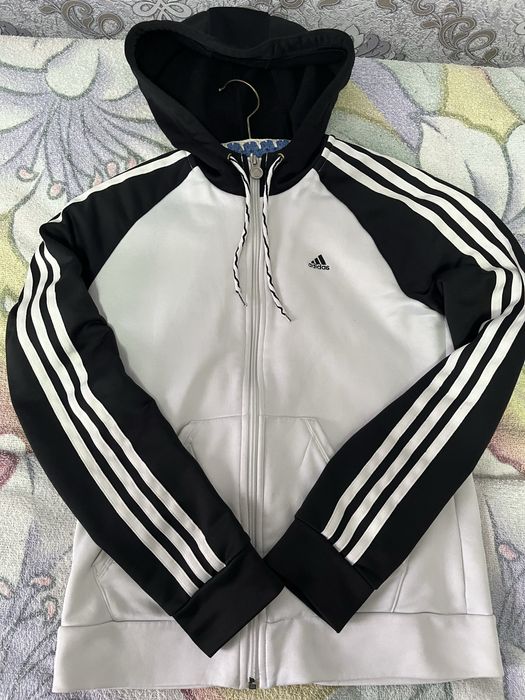 Кофта Адидас белая