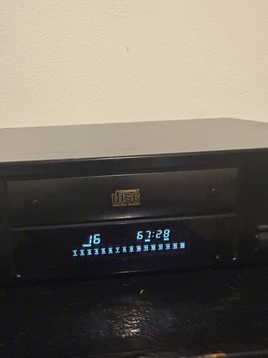 Vendo Leitor de CDs Technics SL-PJ28A