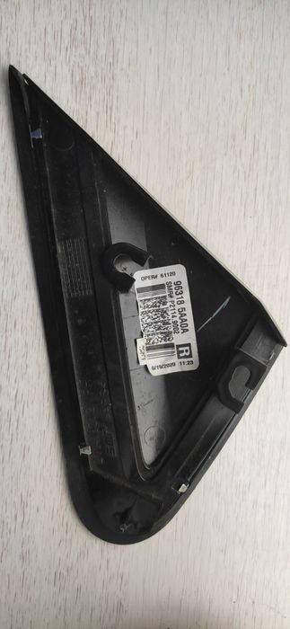 Заглушка куточок крила передня права Nissan Murano z52 15-24 963185AA0