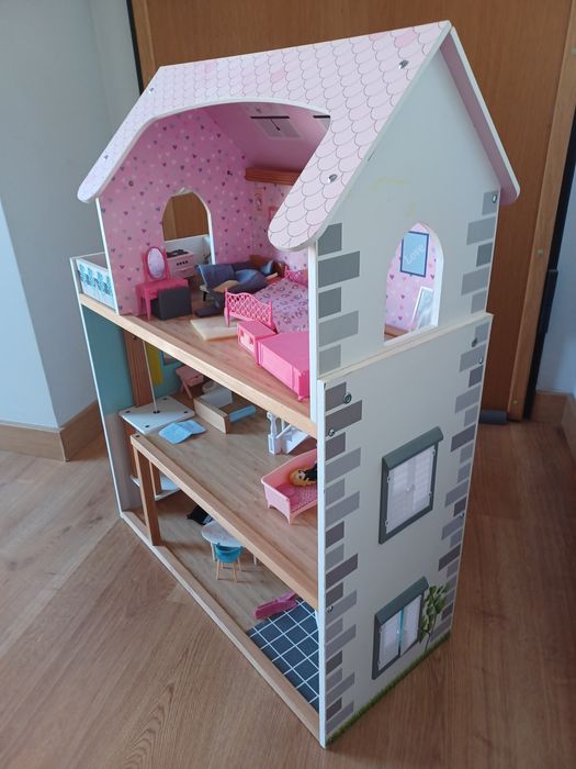Casinha de bonecos (menina)
