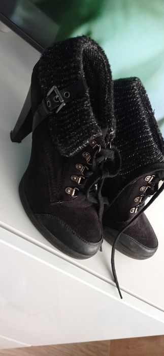 Buty na obcasie roz. 41
