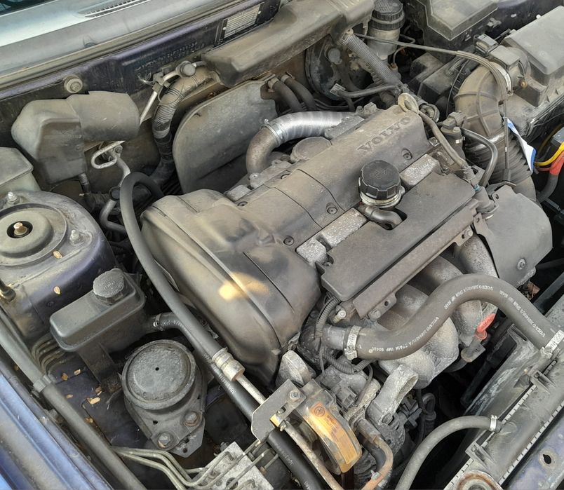 Volvo V40 1.8b 116km 03r. Lift  de kombi skóra