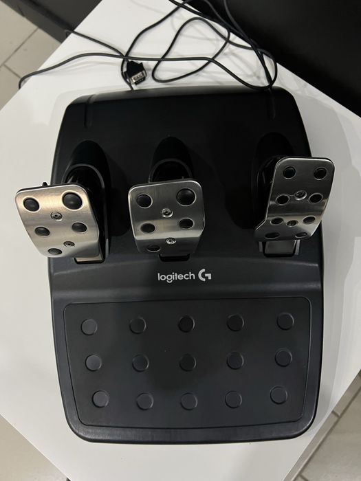 Кермо Logitech G29 Driving Force PC/PS4/PS5