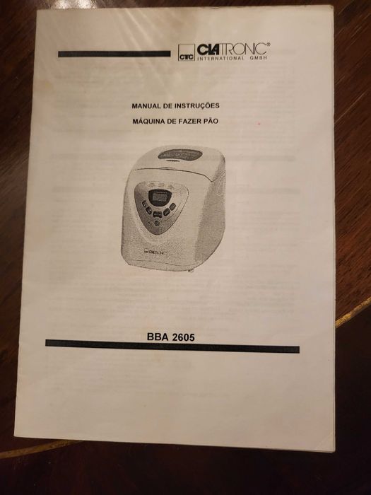 Máquina de pão Clatronic