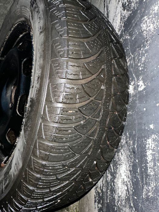 Продам диски с резиной R15 Volkswagen