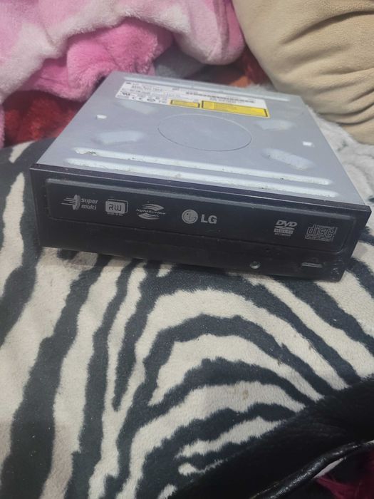 Nagrywarka DVD/RV OLG