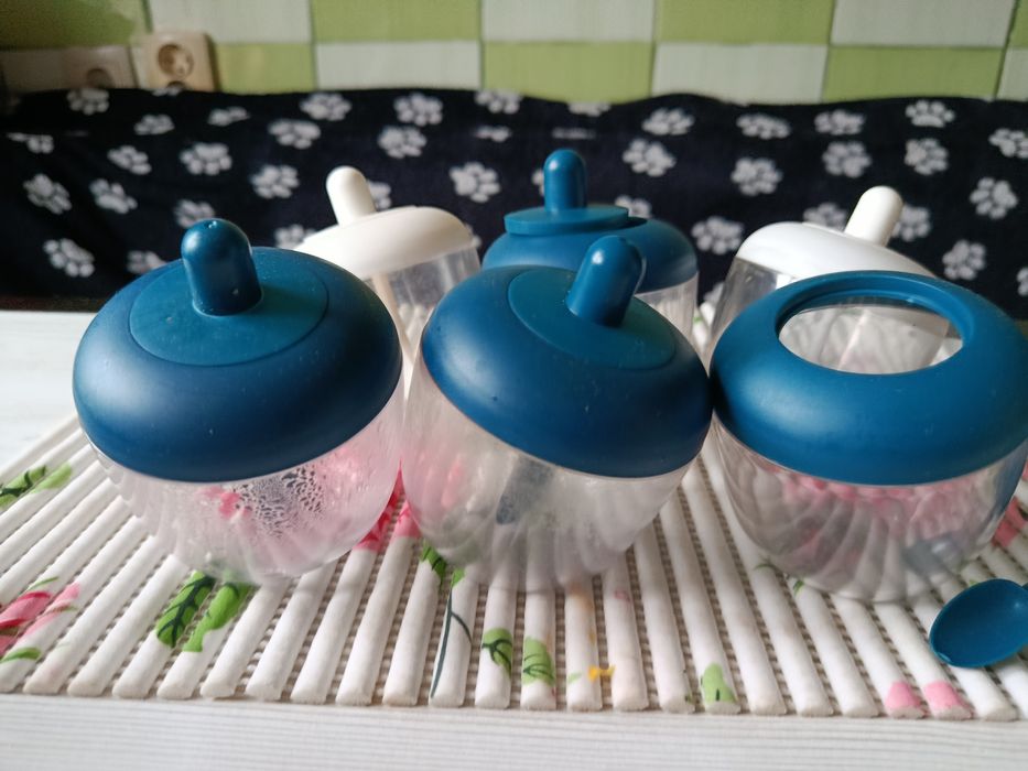 Банки для сыпучих.