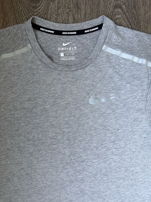 Футболка Nike Miler Dri-FIT сіра | Бігова | Розмір S