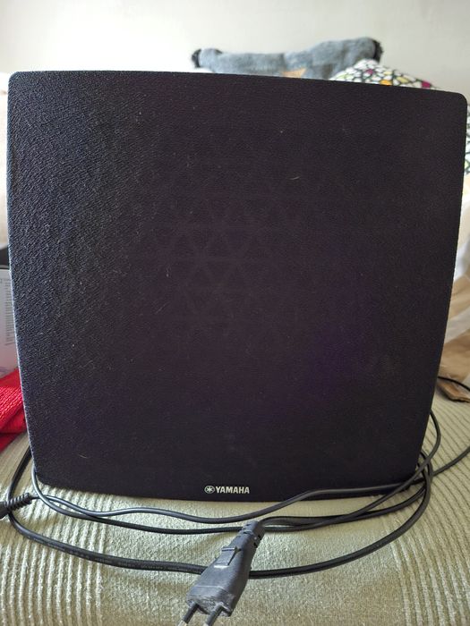 Subwoofer e sistema cinema em casa
