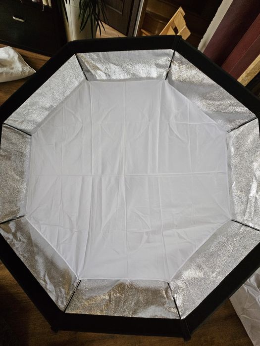 Softbox ośmiokątny Octa 140 cm Bowens z gridem