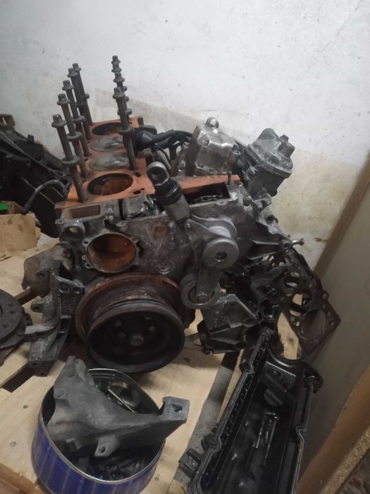 Motor carrinha bmw 318 tds,bomba injetora ,partes inferiores