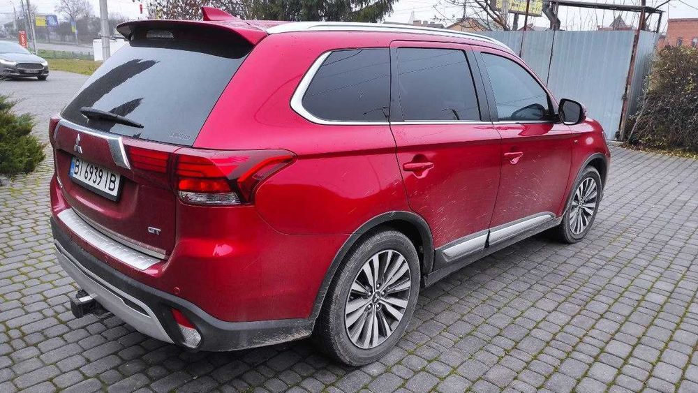 Mitsubishi Outlander III GT 2019