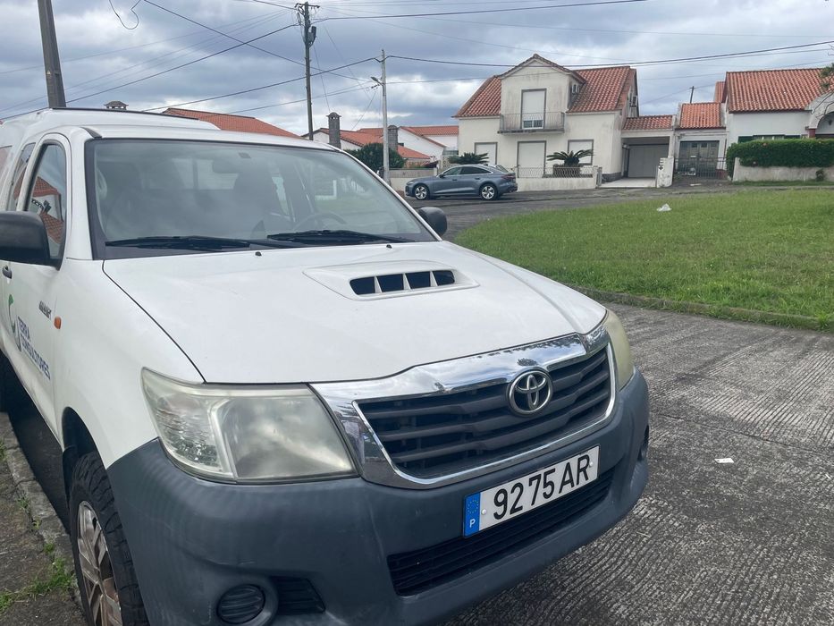 Toyota Hilux 2.5 D-4D 4WD CE CM+AC