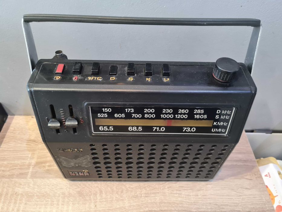 Radio radioodbiornik Unitra Eltra Nina PRL