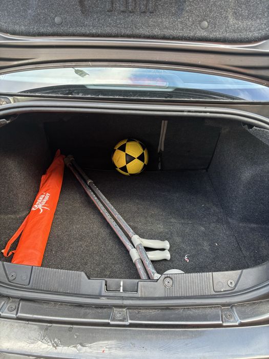 Vendo Fiat Linea 2010 impecavel a nivel de motor( ler descrição)