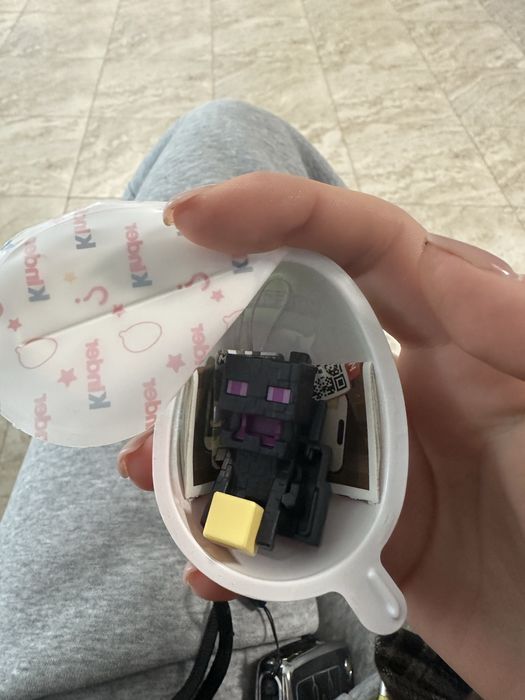 Продам фігурки kinder minecraft