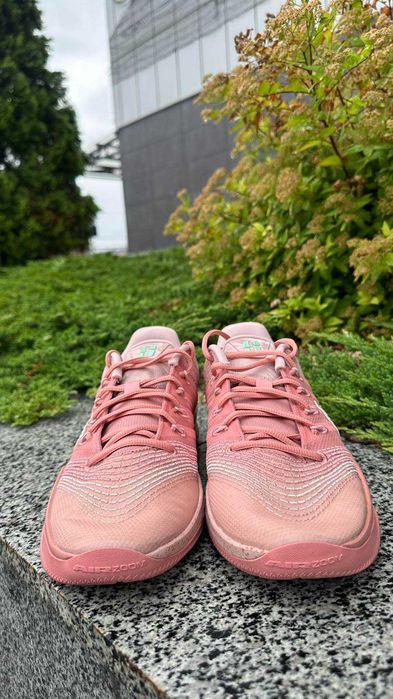 Nike Sabrina 3 [EUR 42, 43, 44.5] - NEW