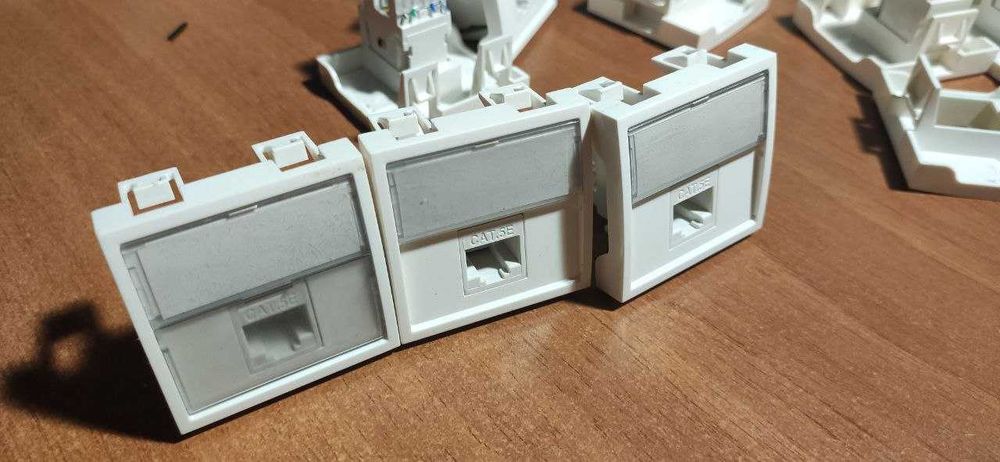 Рамки для Keystone модуля для кабель-канала ETK45045E+Keystone модуль