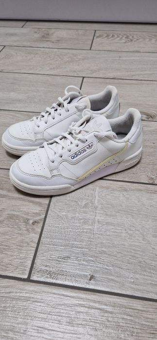 Adidas buty sneakersy białe niskie