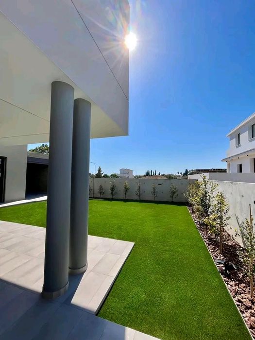 Aplicação de pave,lancil,lajetas,relva sintética e natural, piscinas,seixo decorativo