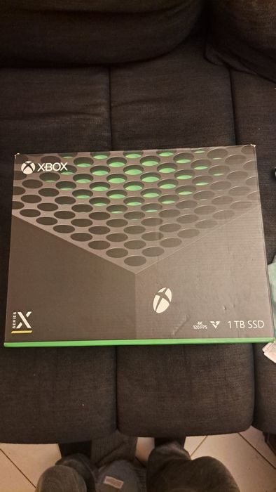 Xbox Series X, 2 comandos
