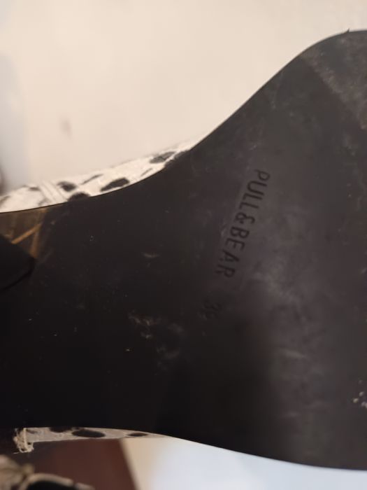 Botas estampadas da Pull and Bear