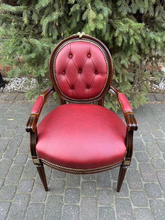 Ludwikowskie Fotele Skórzane Krzesła Medaliony Ludwik Po Renowacji