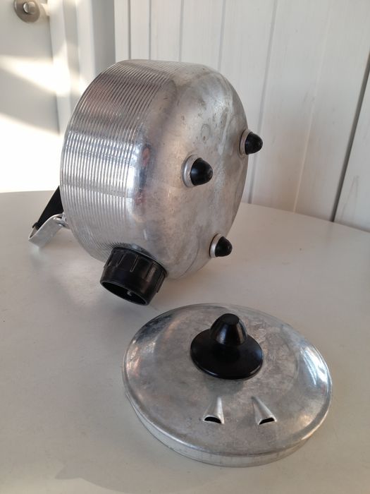 Електричний чайник