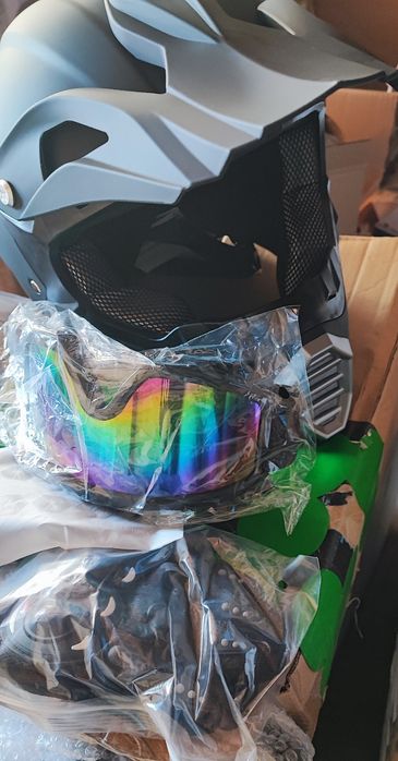 Мото шолом з окулярами і рукавицями М