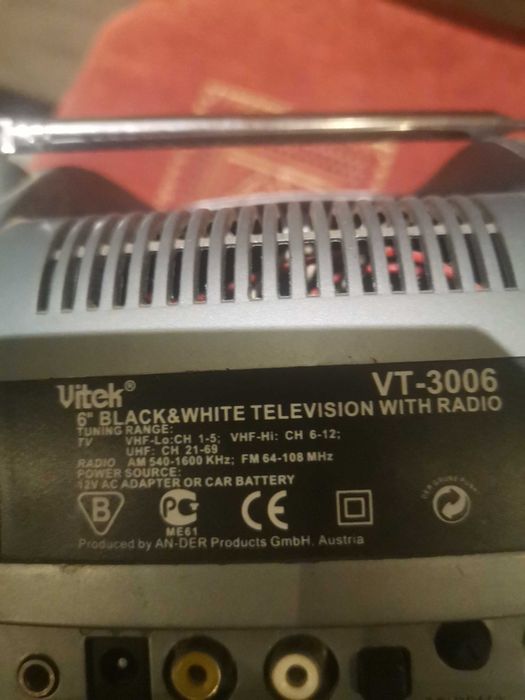 Телевізор vitek працюэ